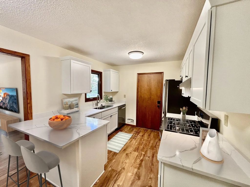 9097 Northwood Parkway, New Hope