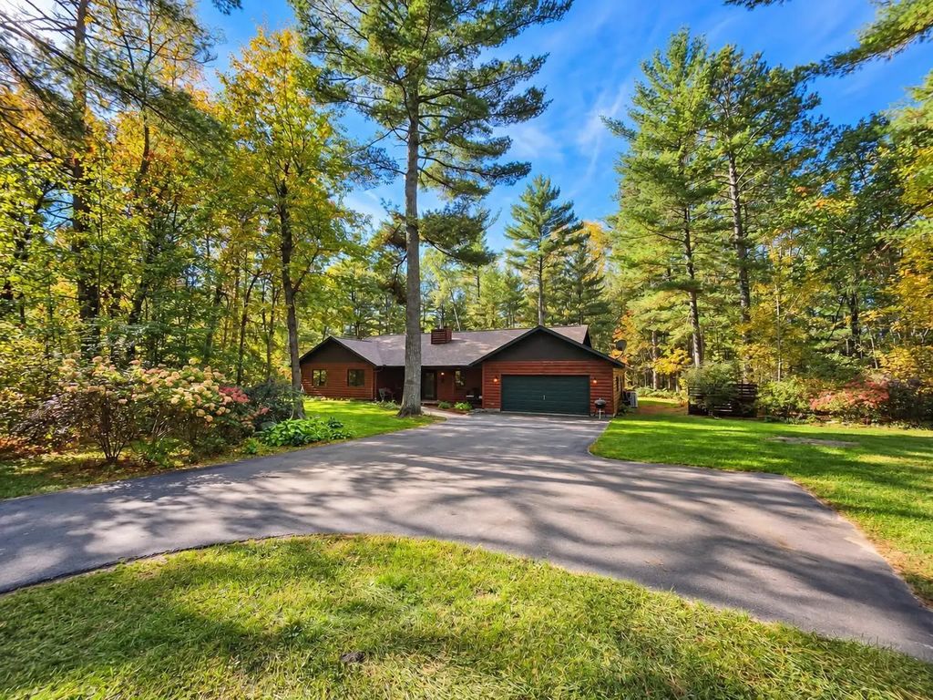 11307 Grouse Loop Nw, Walker