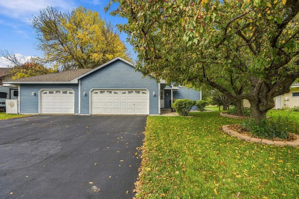 208 Heights Road Nw, Saint Michael