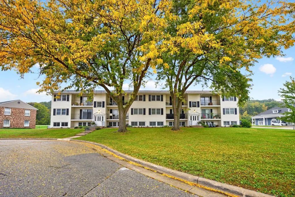 1903 Greenview Place Sw 1, Rochester
