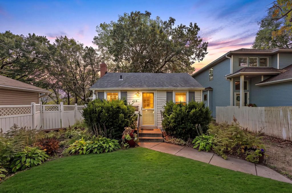 415 Chestnut Street E, South Saint Paul