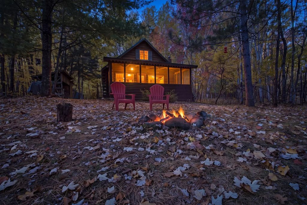 2037 County Road A, Spooner