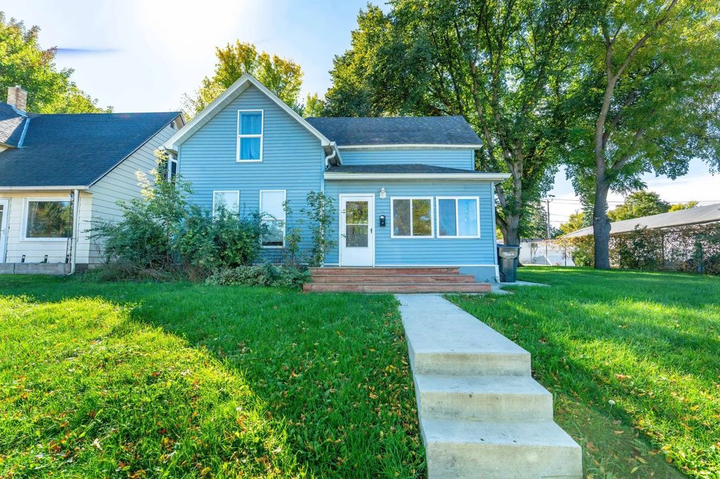 514 E Hampden Avenue, Fergus Falls