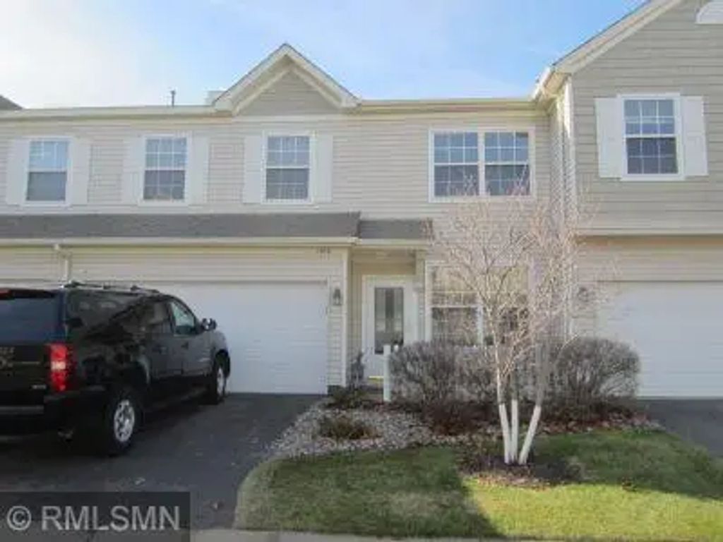 1906 Bluestem Lane, Shoreview