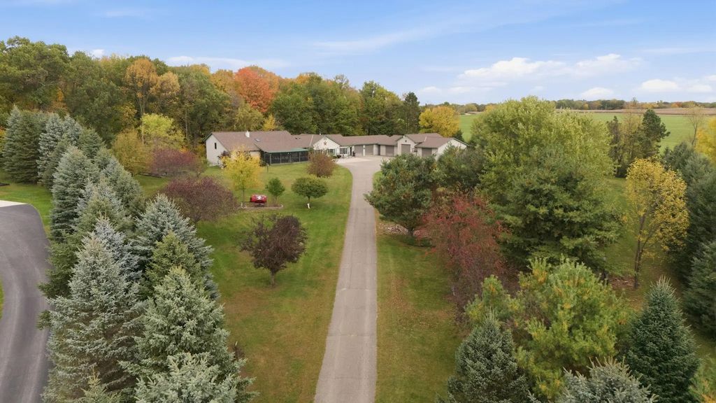 5384 Agate Road, Burtrum