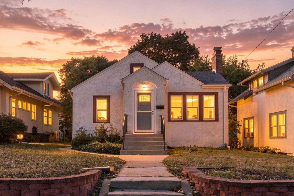 2343 Benjamin Street Ne, Minneapolis