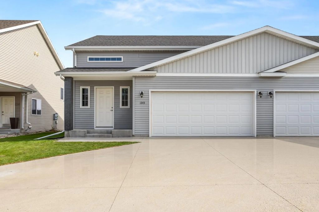 1343 13th Street W, West Fargo