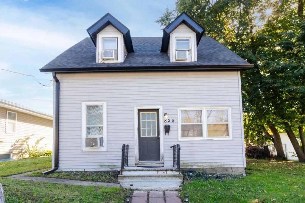825 W Clark Street, Albert Lea