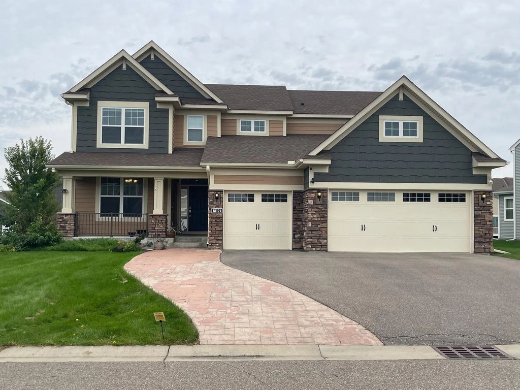 18121 Goldfinch Way, Lakeville
