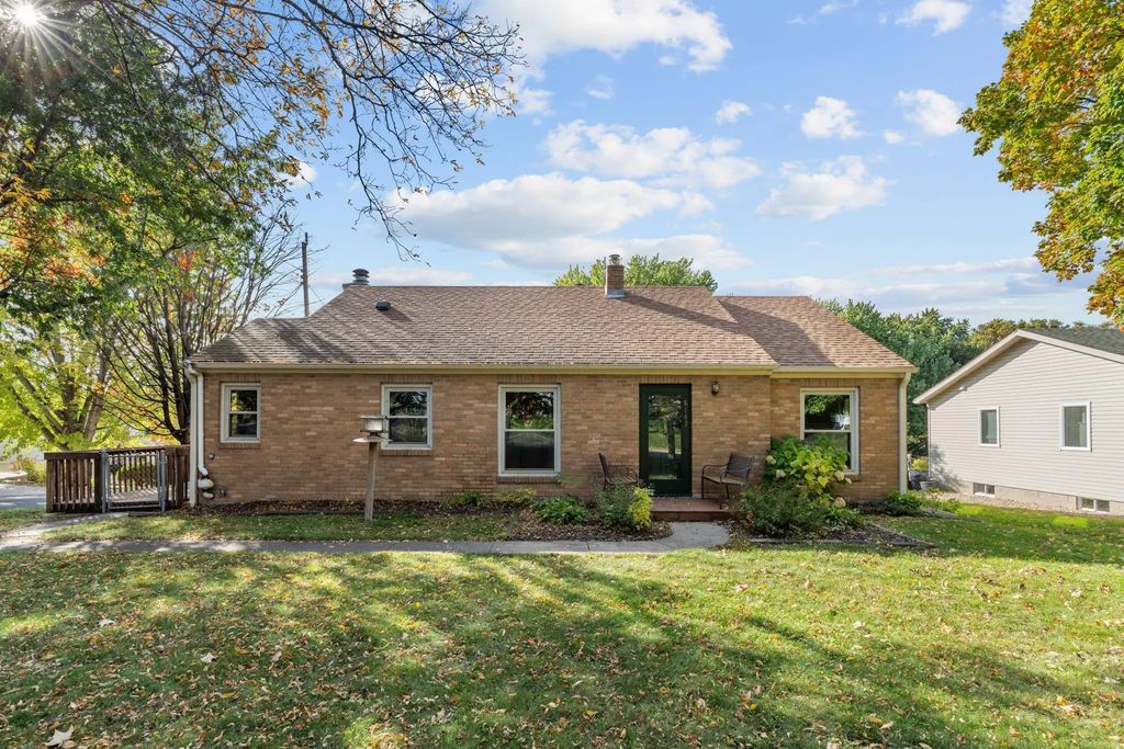 8142 Victoria Drive, Victoria