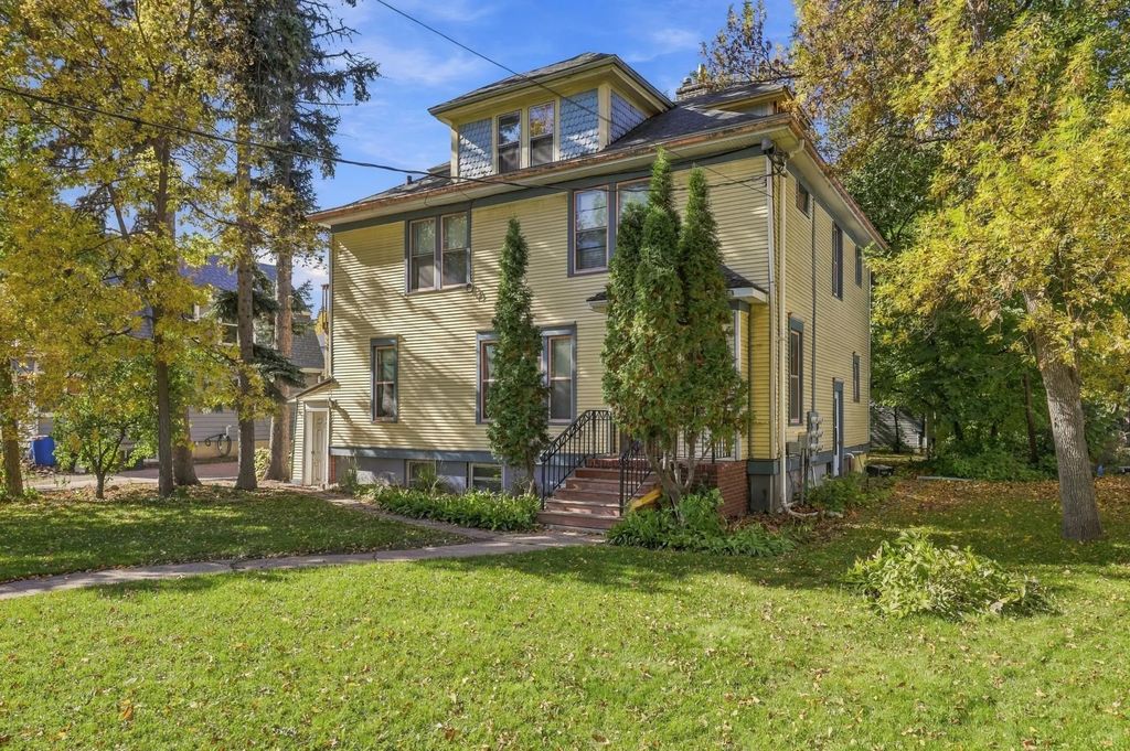 1024 7th Street N, Fargo