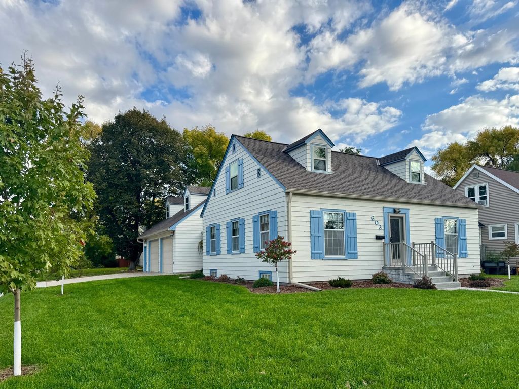 603 E 5th Street, Redwood Falls