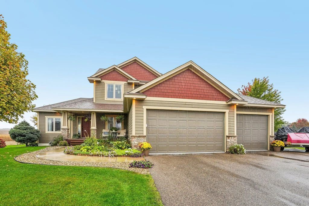 900 Heritage Trail Ne, New Prague