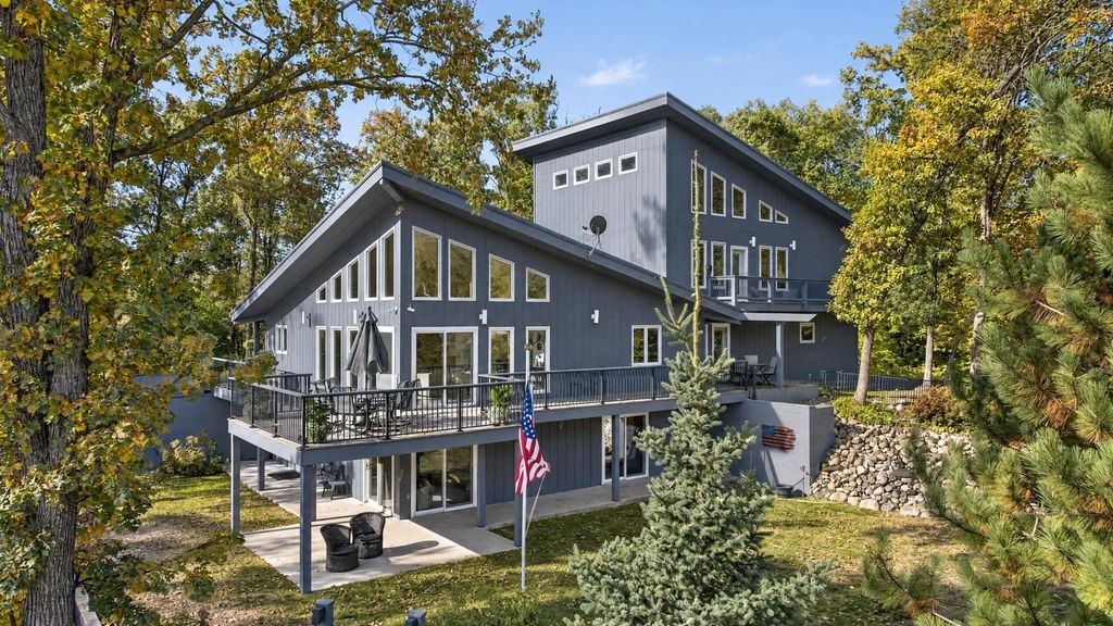32756 Northwoods Lane, Breezy Point