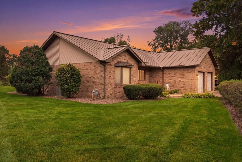 525 S 14th Street, La Crescent