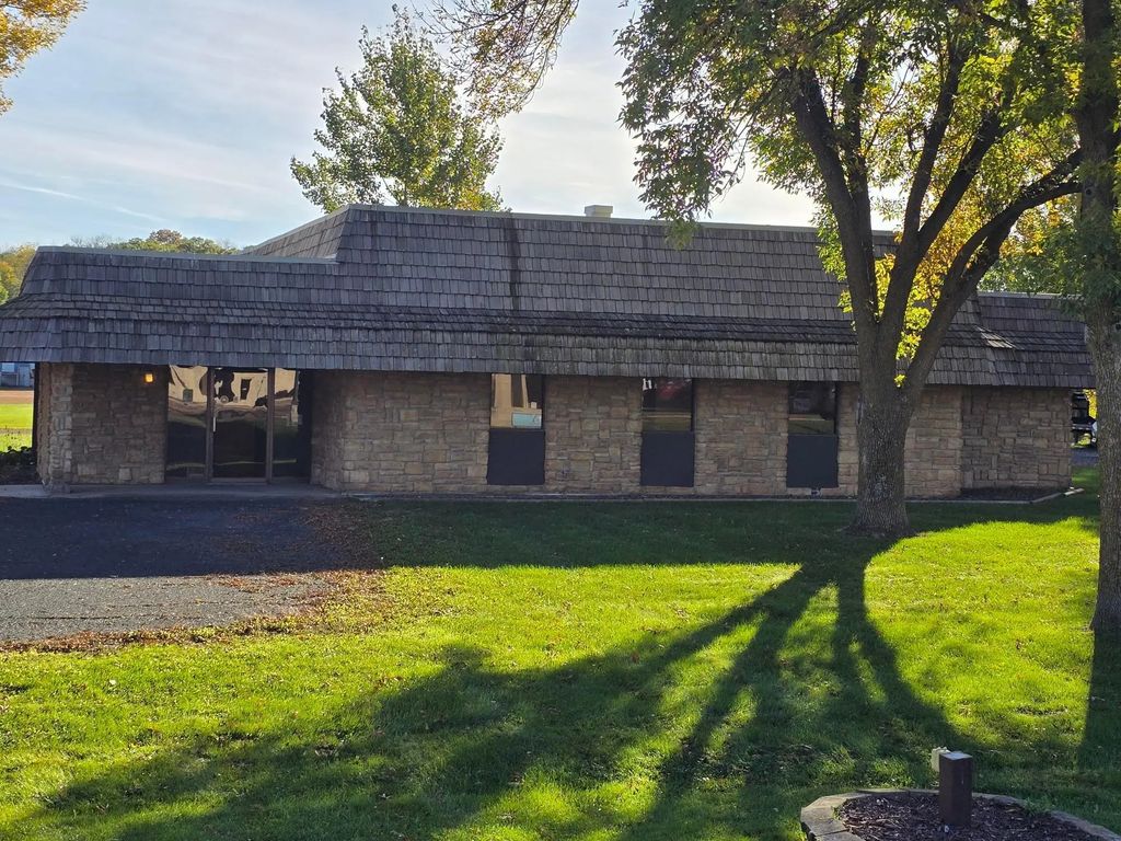 421 East 5th Street, Centuria