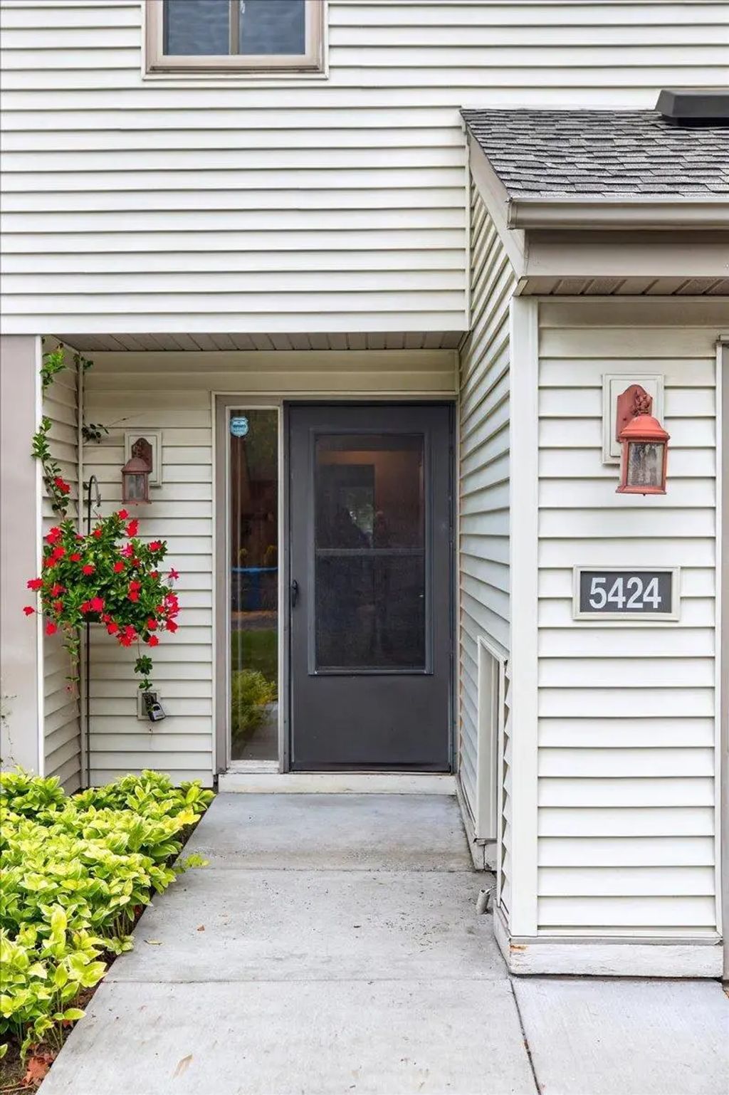 5424 Sanibel Drive, Minnetonka