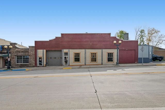 321 W Lake Street, Chisholm