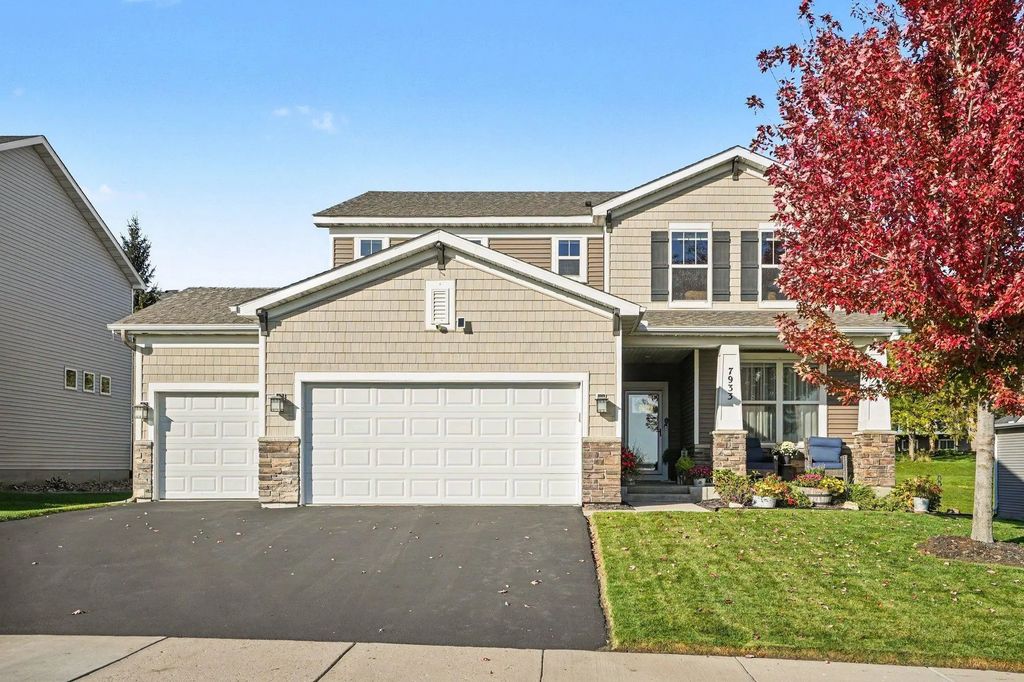 7933 205th Street W, Lakeville
