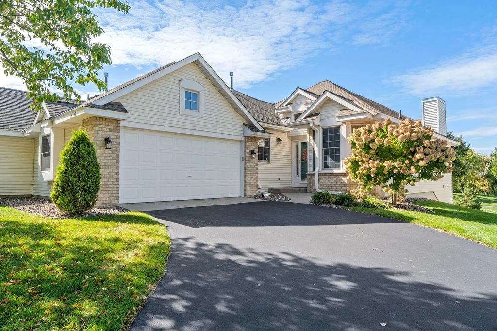 16345 Crystal Hills Circle, Lakeville