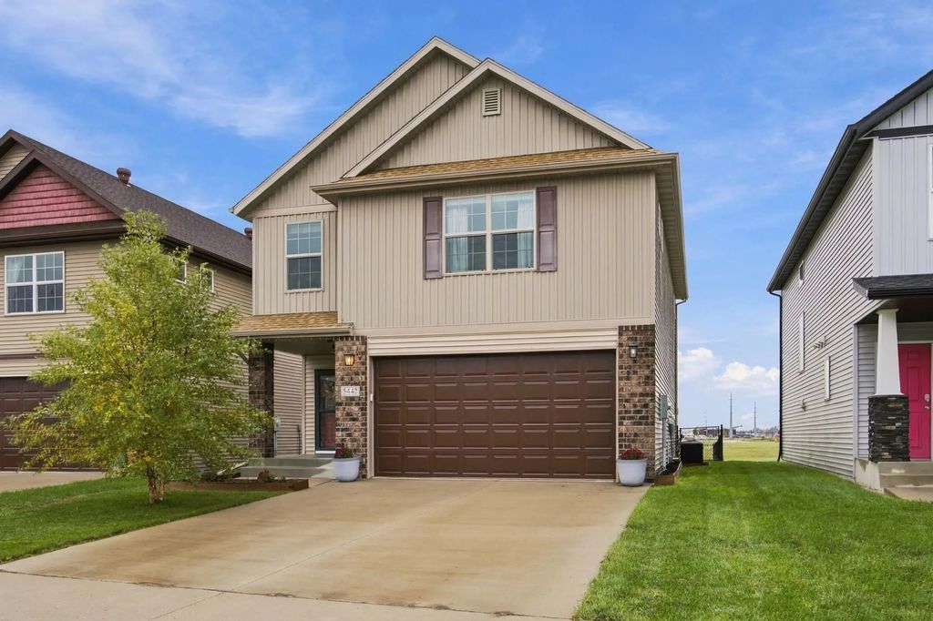 5442 49th Avenue S, Fargo