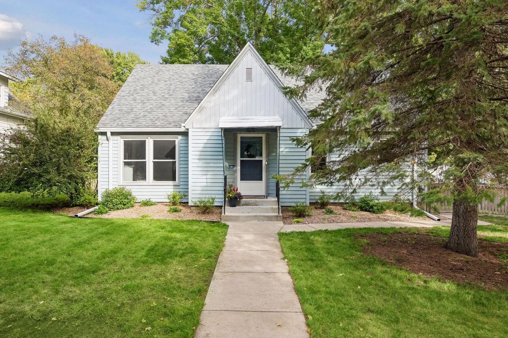 3221 Ulysses Street Ne, Minneapolis