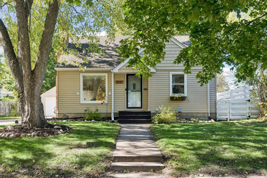 3947 Yates Avenue N, Robbinsdale