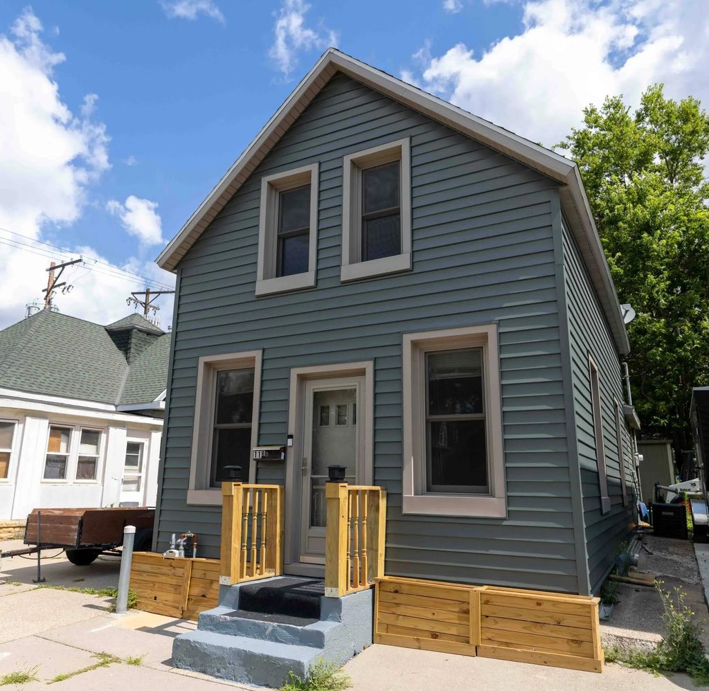 118 E Spring Street, Mankato