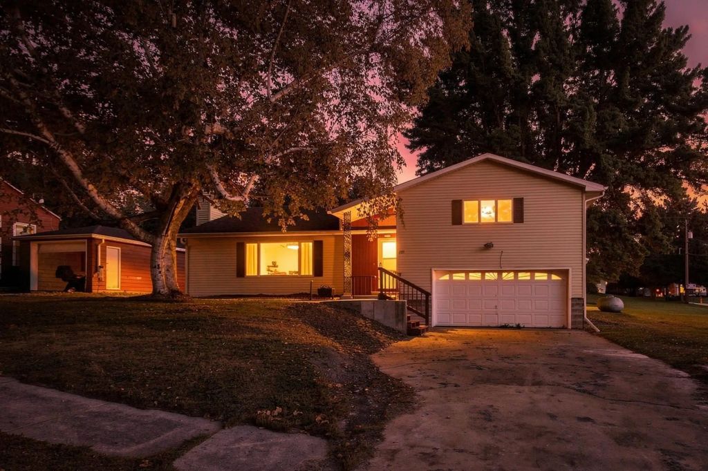 205 W North Street, Kiester