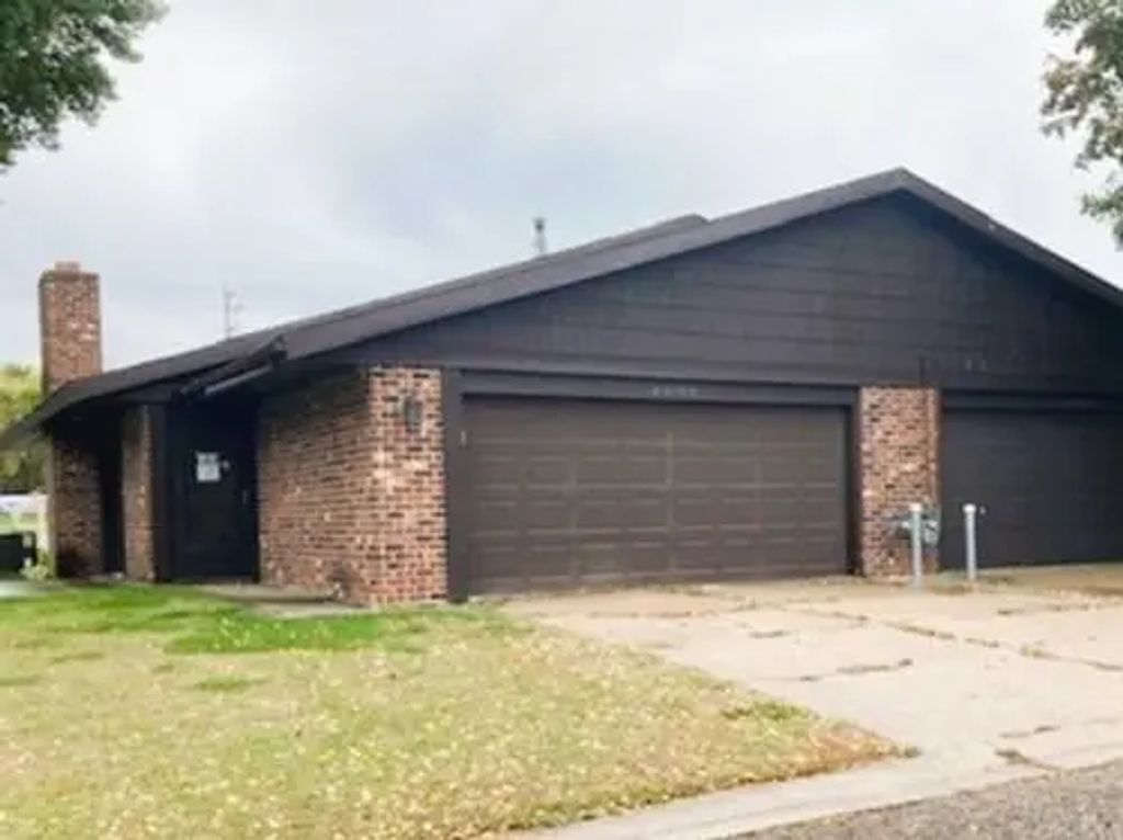 3009 1st Avenue Nw, Willmar