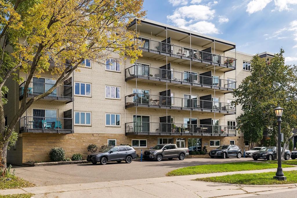 200 Mississippi River Boulevard N 1c, St Paul