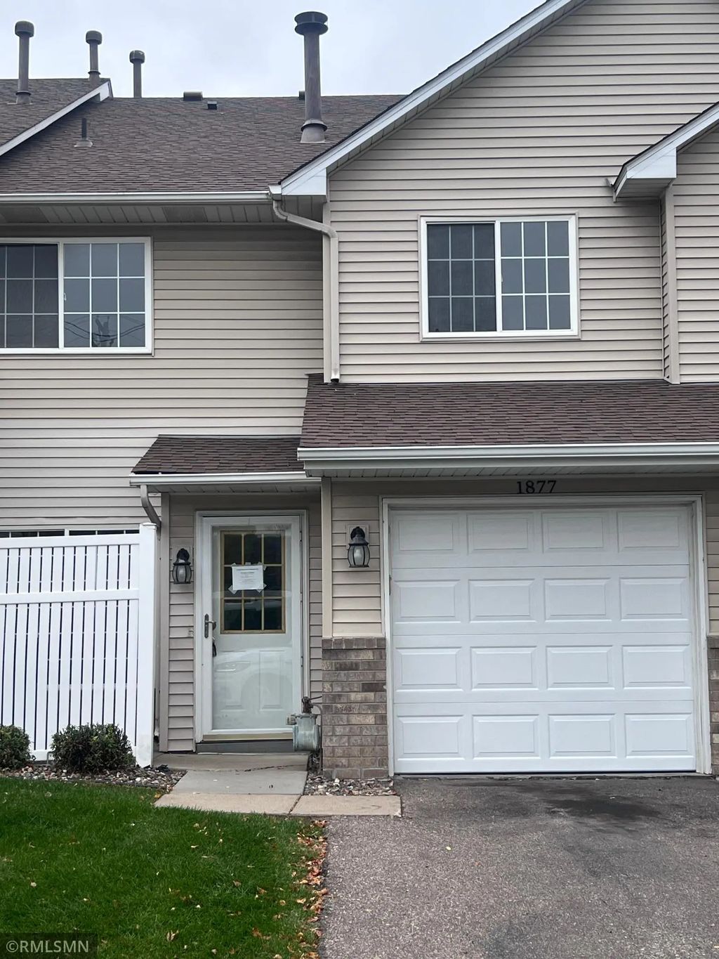1877 Riverwood Drive 5, Burnsville