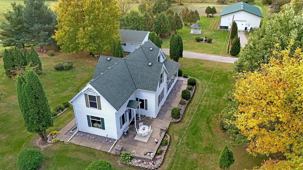8989 195th Avenue Ne, Oak Park