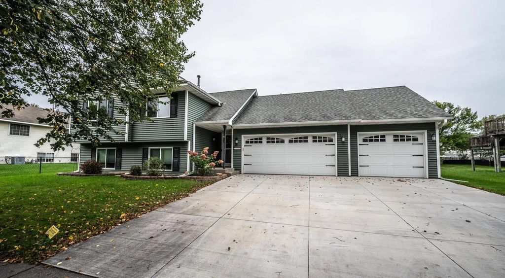 1107 Walnut Street, Farmington