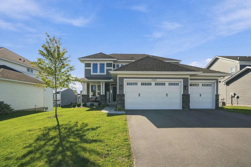 11325 Creekside Trail, Maple Grove