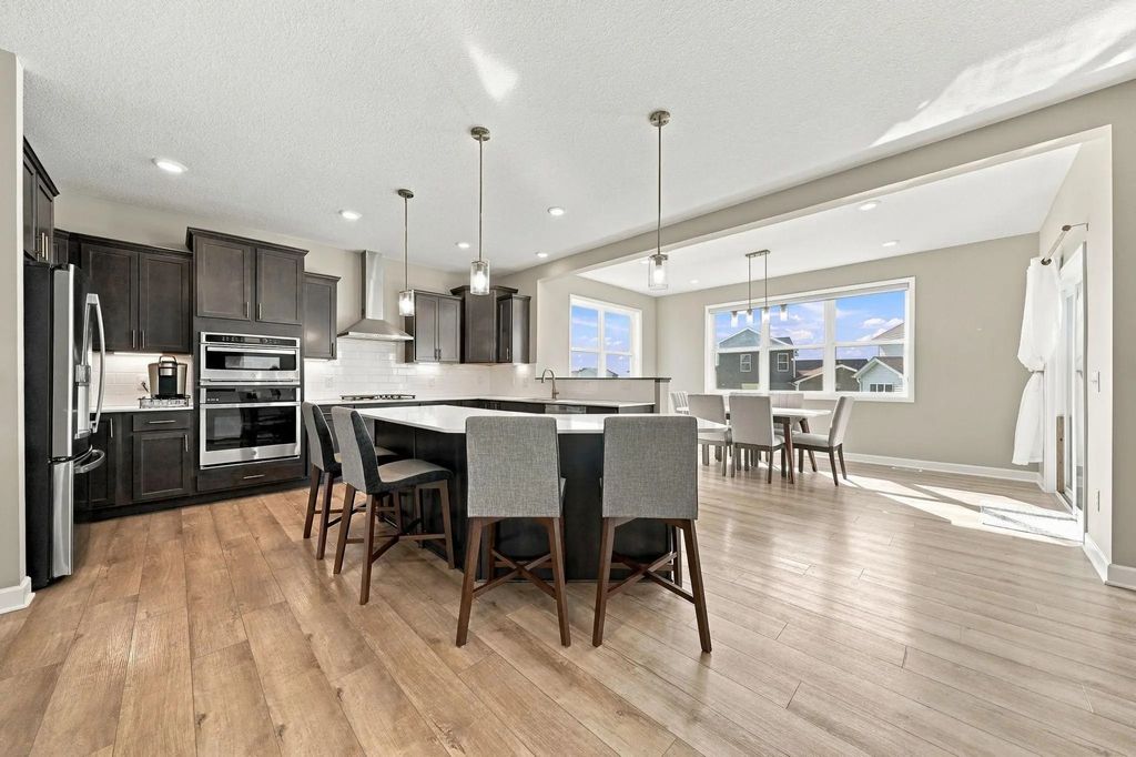 11325 Creekside Trail, Maple Grove