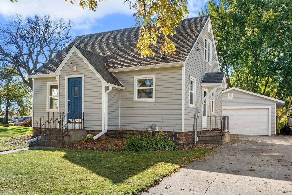 918 3rd Street Sw, Waseca