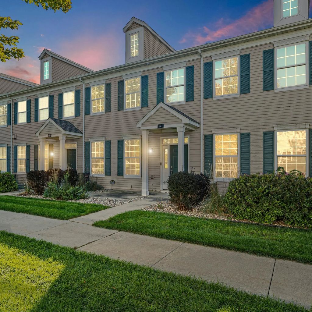 941 Newport Avenue, Shakopee