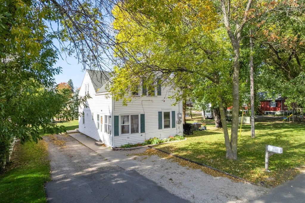 511 Ellsworth Avenue, South Haven