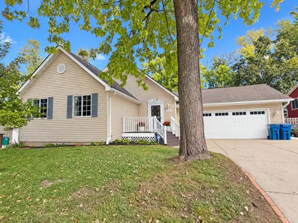 6236 Orleans Lane N, Maple Grove