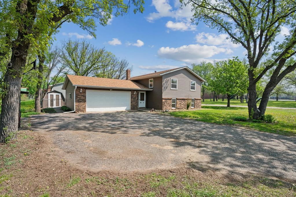 91 Egret Boulevard Nw, Minneapolis