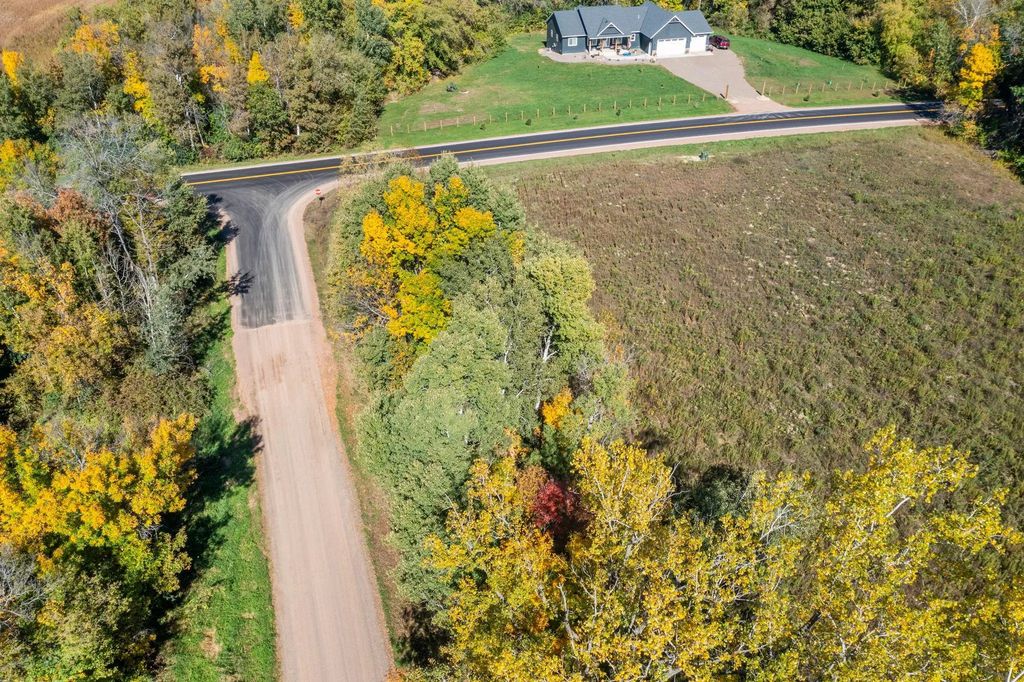 Lot 2 328th Avenue Ne, Cambridge