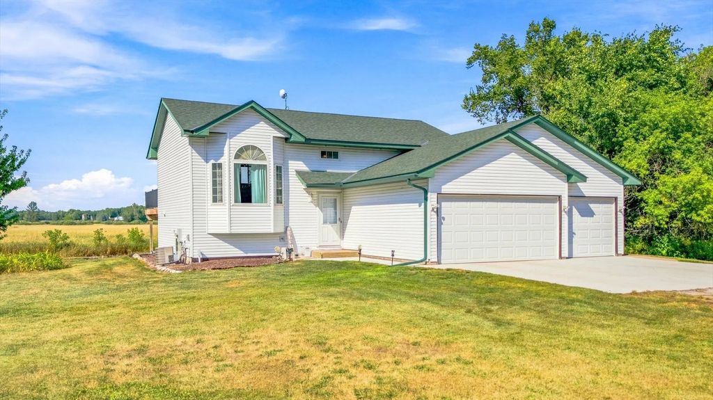 11117 State Highway 70, Pine City
