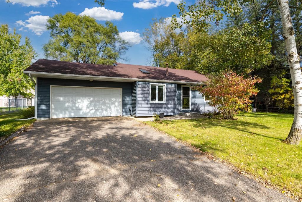 4071 99th Avenue Ne, Circle Pines