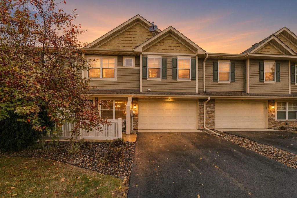 2121 Cedar Grove Trail, Eagan
