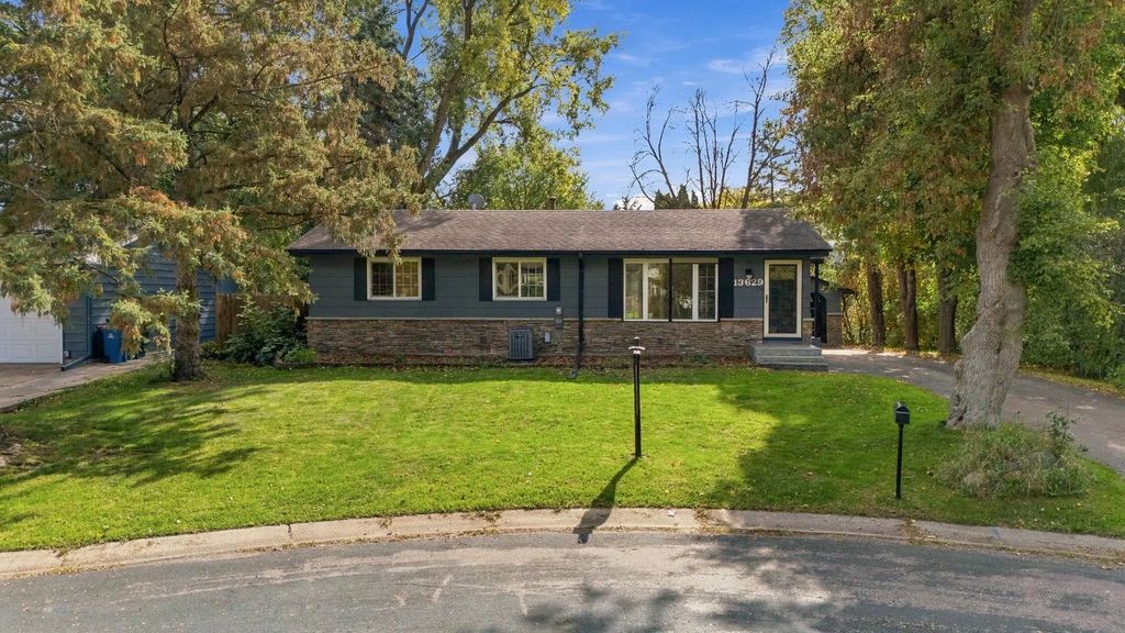13629 Nagell Circle, Maple Grove