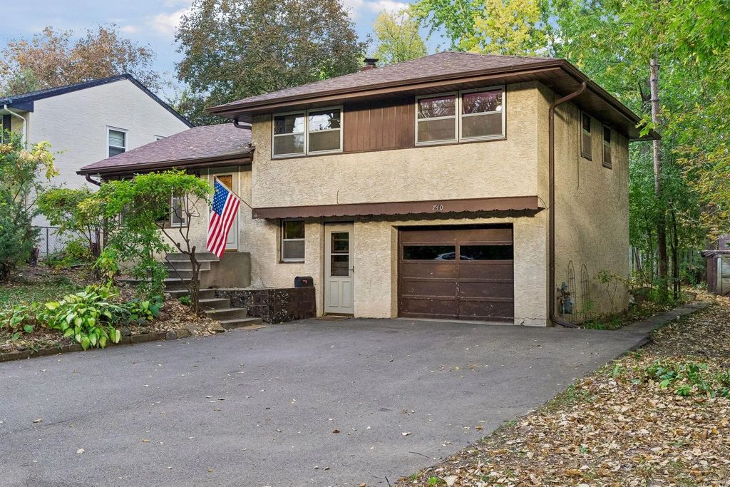 740 17th Avenue N, South Saint Paul