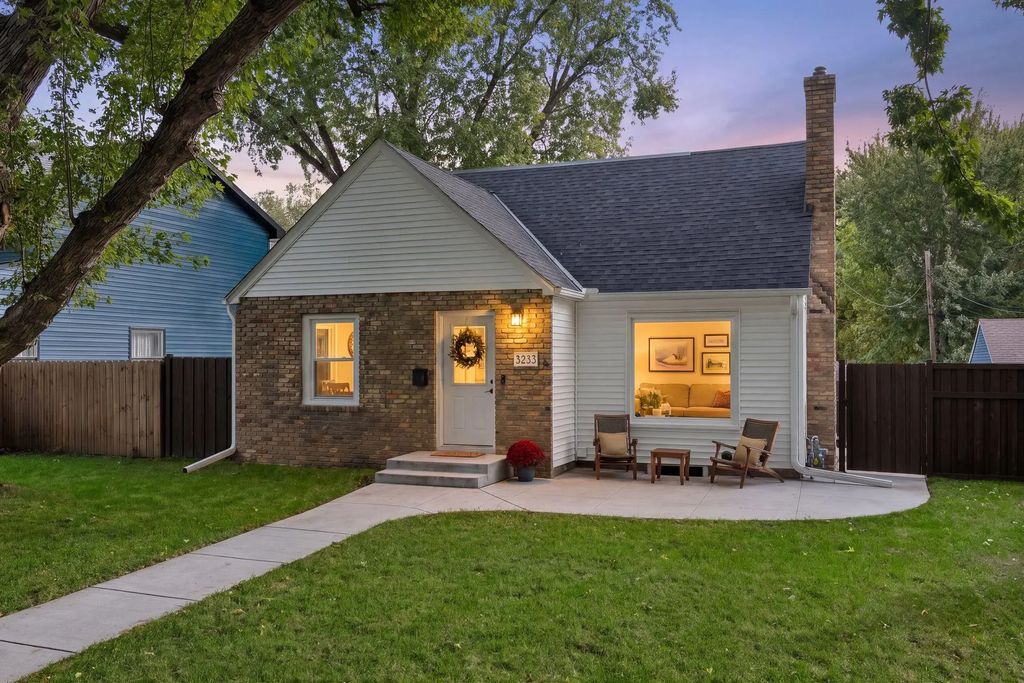 3233 Edgewood Avenue S, Saint Louis Park