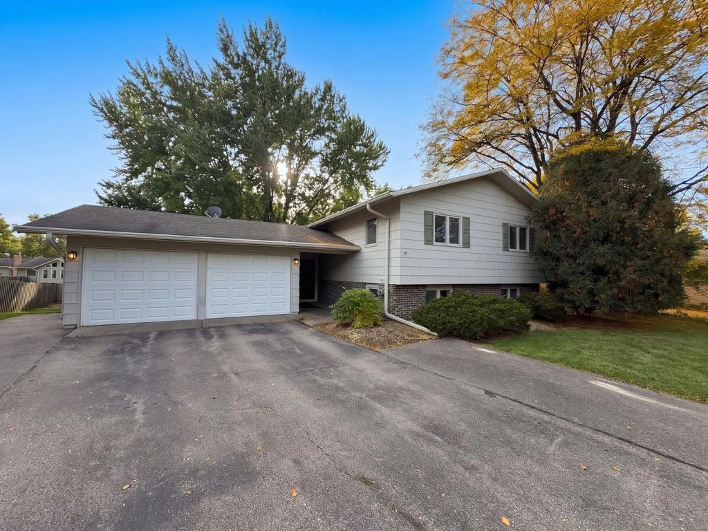 12228 Allen Drive, Burnsville