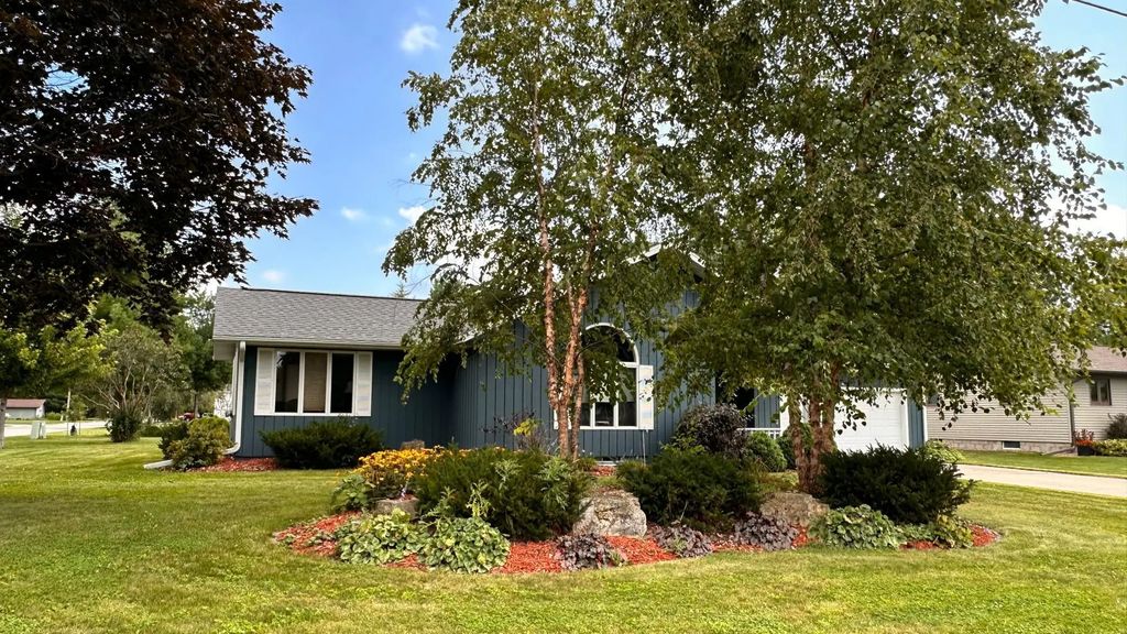 110 Angelique Avenue, Wabasha
